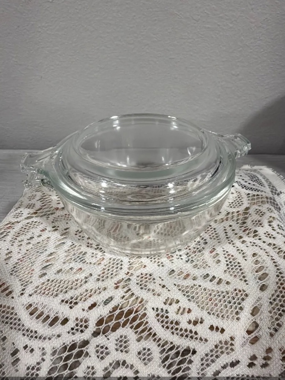 Pyrex 10 Oz. Clear Glass Casserole Dish with Lid